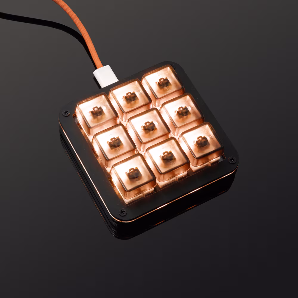 Koolertron Numpad with RAMA Grid keycaps